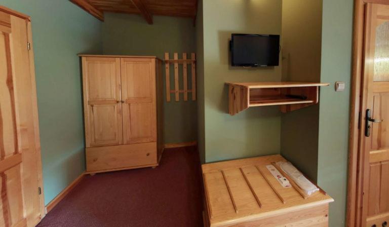Hotel Stara Stajnia Pleszew Exteriör bild